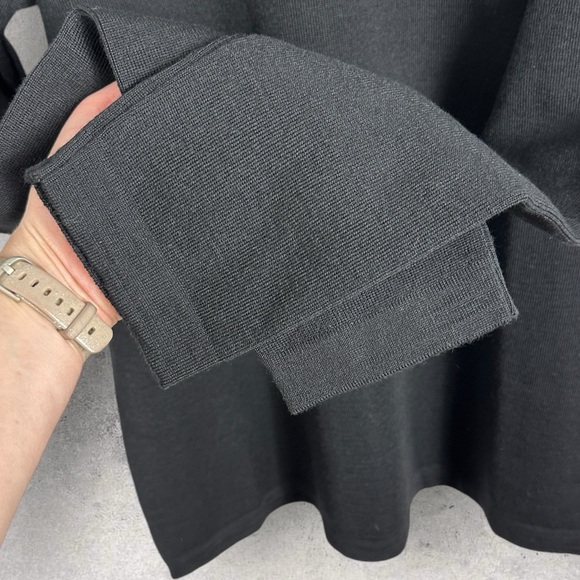 NEW SNS Herning 100% Merino Wool Button Shoulder Sweater Black Knit Mens Size L - Picture 7 of 16